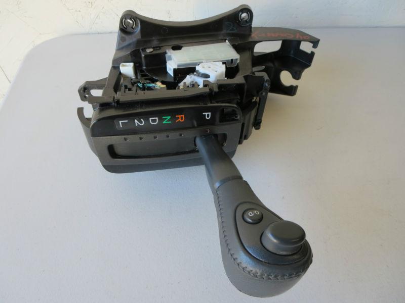 02 03 04 05 06 toyota camry se le xle shift shifter assembly at  w/knob oem
