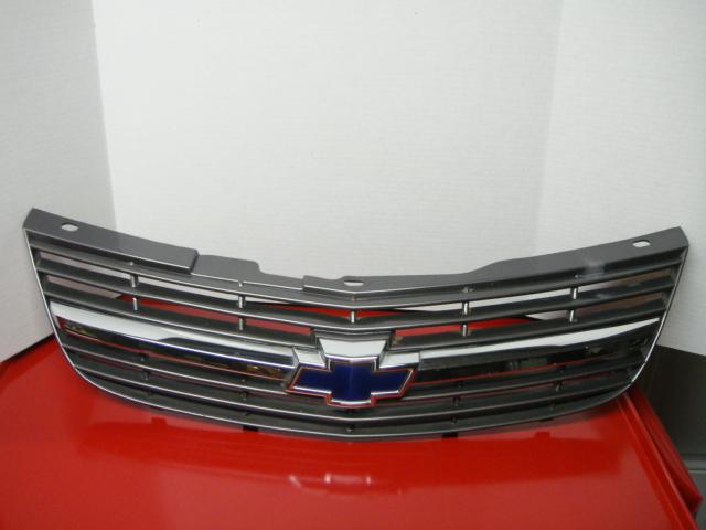 2005 chevrolet impala grill with emblem, used