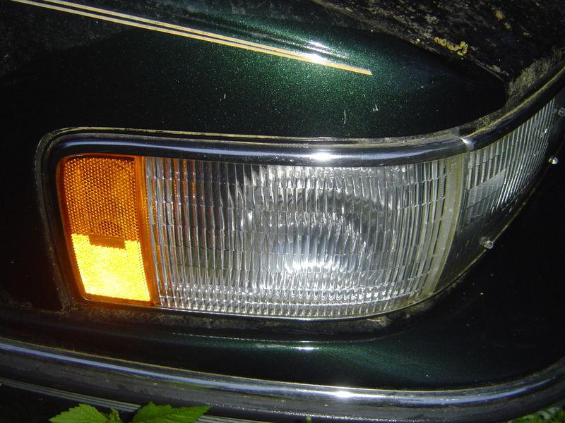 94 95 96 sedan deville r right turn corner marker signal light cadillac 