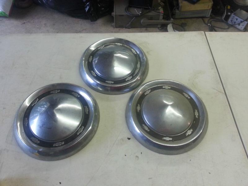 Set of 3 1955 1956 chevrolet bow tie dog dish hubcap