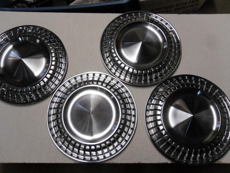Nos amc gremlin rambler 1969-72 accessory hubcaps 13" set