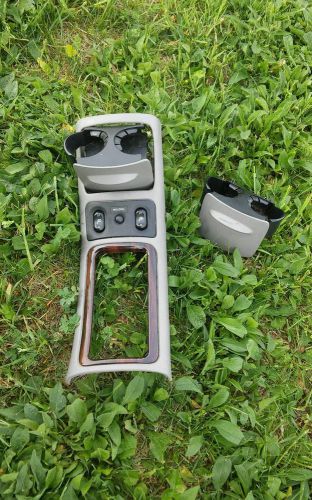 1997 1998 1999 2000 2001 2002 - 2004 buick regal center console cup holder gray
