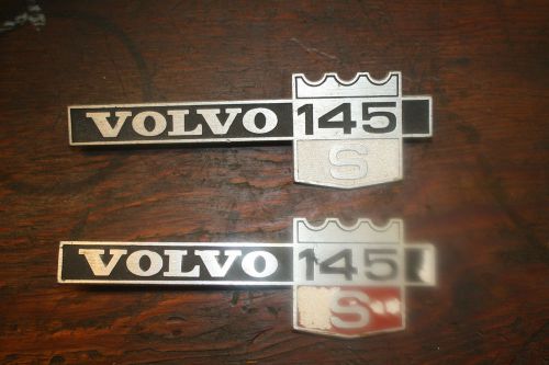 Volvo 145s front fender emblems. late 1971 to 1972
