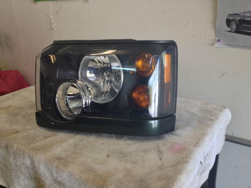 2003-2004 land rover discovery ll driver's side headlight