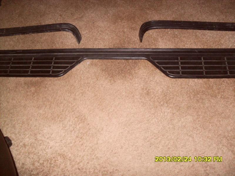 Bumper pad and trim off 1996 chevy 1500 4x4