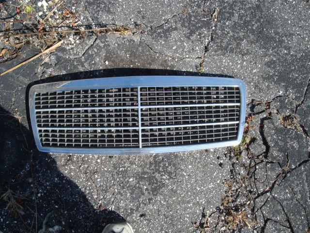 Mercedes c class front grille 1994-2000 w202 body oem mercedes used