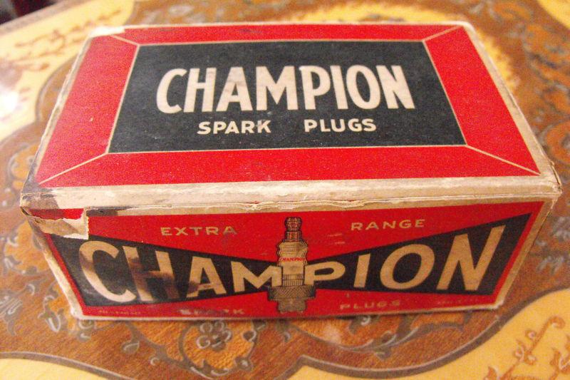 Champion vintage h-9 com.  spark plugs box of 10 brand new old stock
