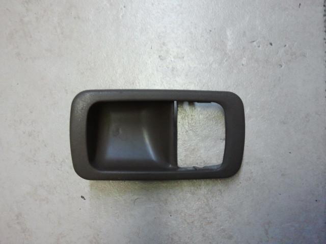 92-96 toyota camry bezel,front driver left door inside handle oem