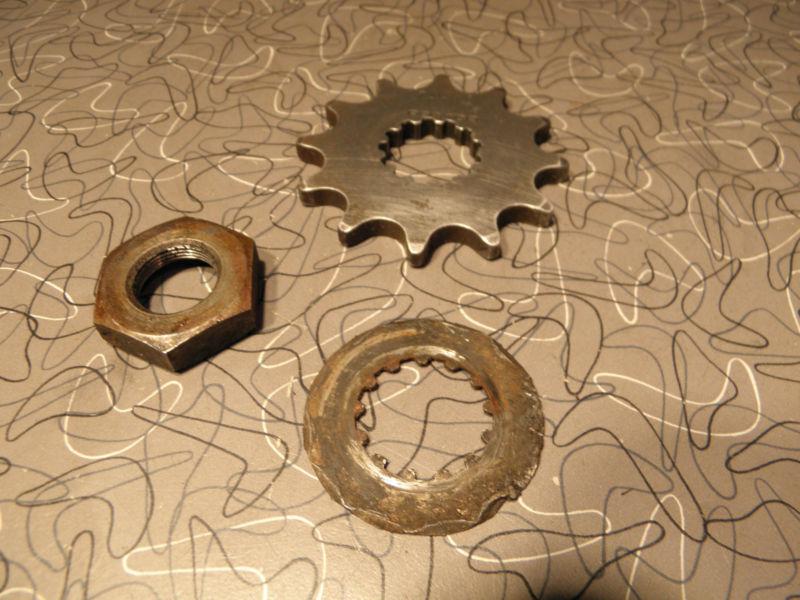Yamaha rt-1 rt360 1971 front pinion sprocket and retainer