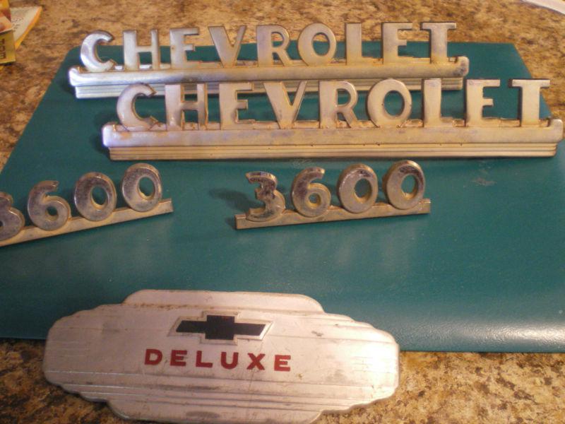 1950-1954 chevy truck emblems  chevrolet pickup hood emblems