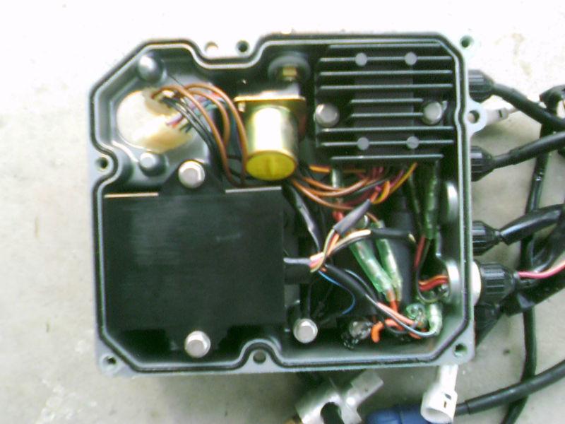 Kawasaki 750 ss complete electrical box,looks brand new on the inside.