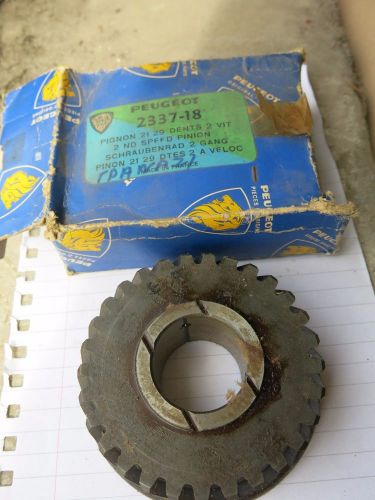 Peugeot 404 before 1967 pinion (2nd 3rd gear) with synchronizer cone