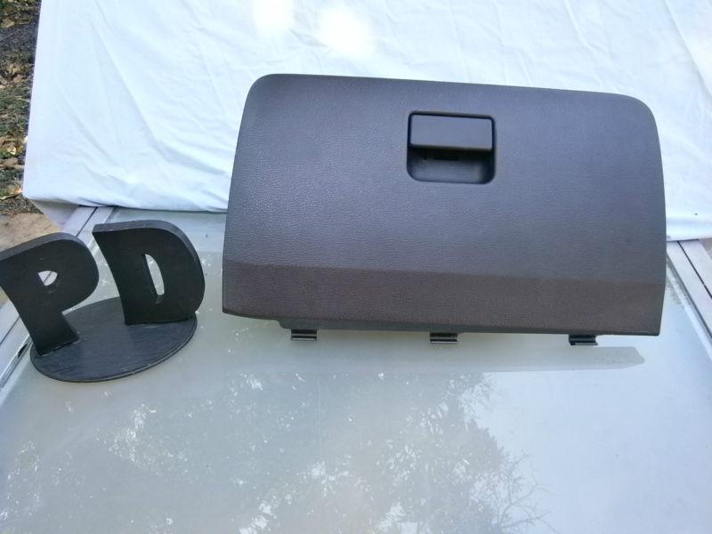2006-2009 ford fusion mercury milan glove box (blk) oem/warranty