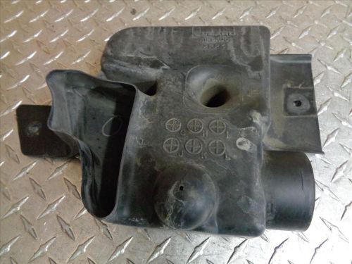 2004 subaru forester 2.5 air intake box cowl end front section a12sa00 oem 04