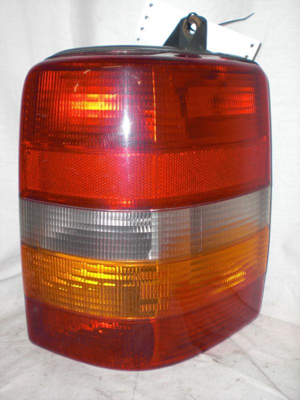 1996 jeep grand cherokee right passenger side tail light 