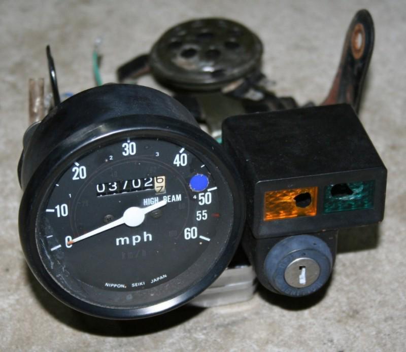 Used oem parts speedometer & bracket for honda xl 80 s 1984 vintage