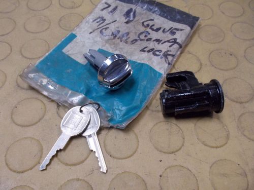 1971 monte carlo - glove box lock case &amp; cylinder w/keys - gm 3957092, 1154506