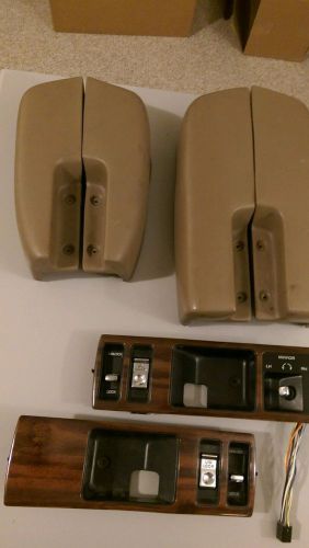 91 - 96 chevy caprice / impala armrest pads w/ front woodgrain panels ( tan )