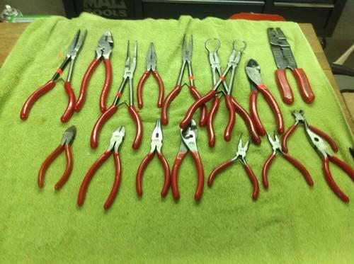 17pc lot mac tools pliers hose needle nose cutters strippers