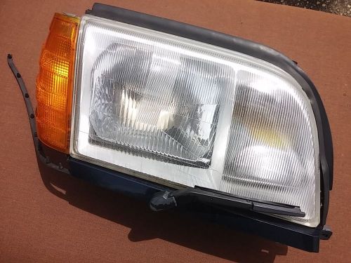 Complete mercedes w140 right passenger headlight assembly w wiper s500 s320 s420