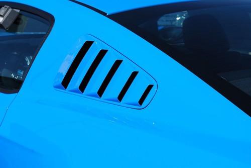 2010 thru 2014 mustang oem ford parts lh & rh quarter window louvres louvers set
