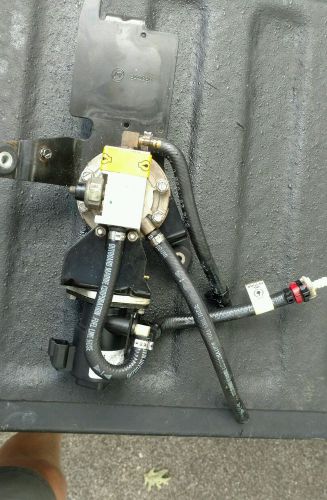 Evinrude ficht 5000527 5001505 0344636 oil lift pump manifold injector