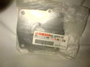 Yamaha 6e5-44323-00-00 outer plate, cartridge