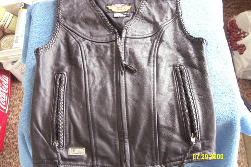 Womens xs harley davidson embossed leather vest