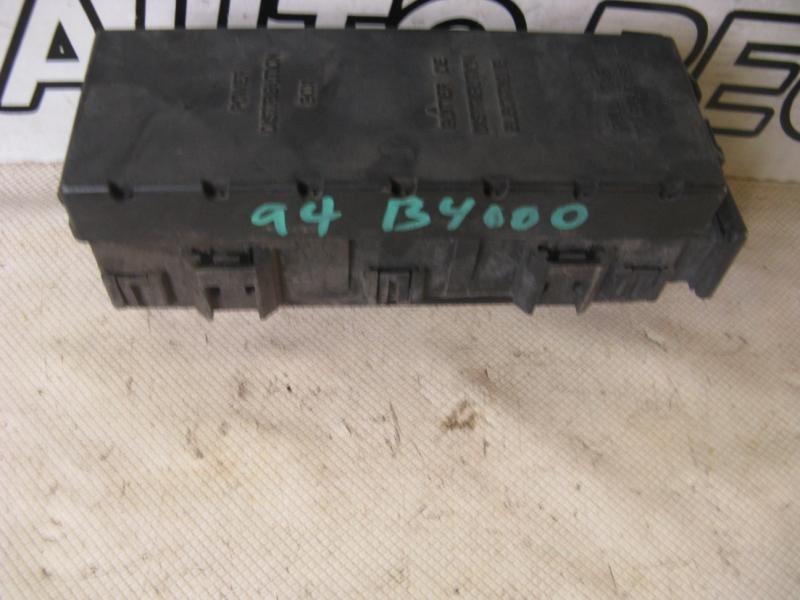 94 mazda b-4000 fuse box under hood engien compartment w/ fuses and relays
