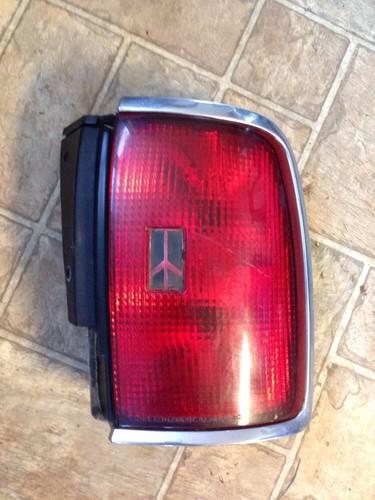 1991 1992 1993 1994 1995 1996 oldsmobile ninety eight right tail light
