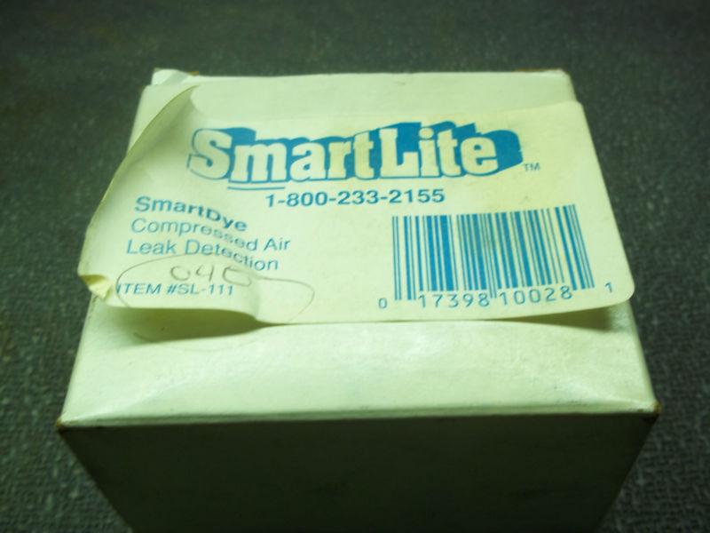 Box of 12 bottles of smartlite smart dye compressed air leak detection pn sl-111