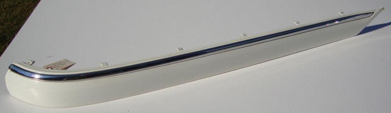 00-06 mercedes s class oem white right rear bumper impact strip trim w/ chrome