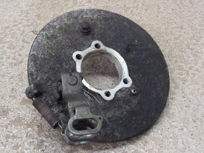 2002 yamaha grizzly 600 4x4 rear brake drum cover w/ actuator arm