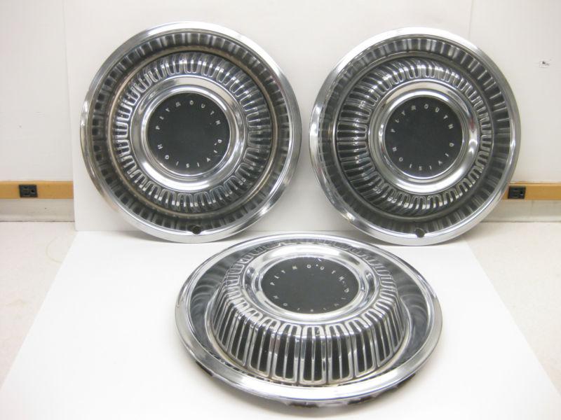 1969 plymouth fury 68 oem hubcaps rare find good customs hotrods don't miss (3)