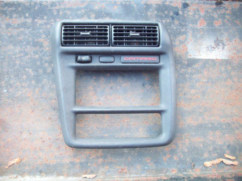 1993-97 camaro z-28 radio bezel with vents "camaro" black