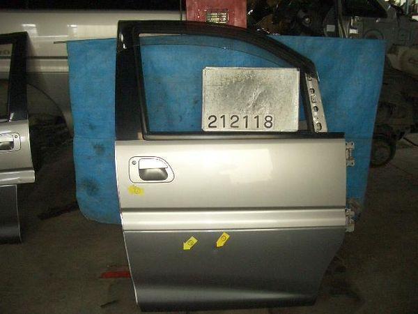 Mitsubishi delica space gear 1998 front right door assembly [1813100]