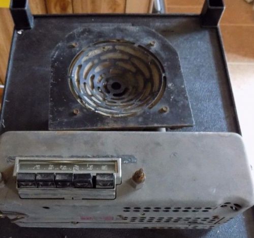Vintage delco&gt;? r- tube&gt;? car radio.1940,s for parts only as is