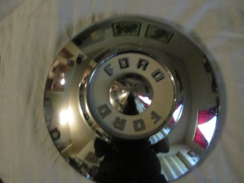 Vintage ford hub caps 4 (must see)