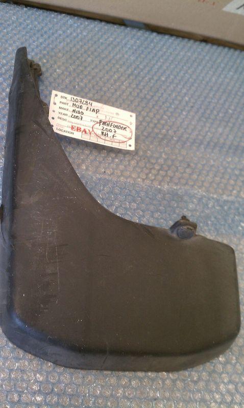 2007 nissan pathfinder oem right front mud flap