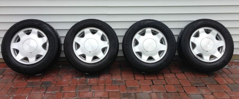 Cadillac seville 1998-2001 16" oem alloy wheels and goodyear assurance tires 
