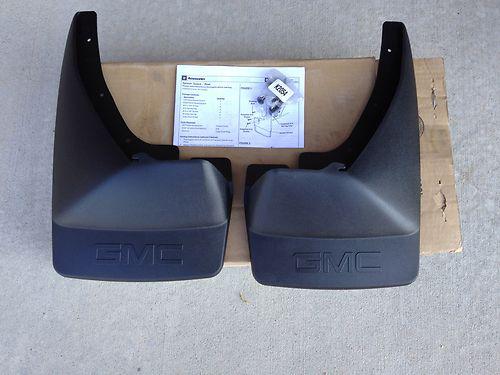 2007-2014 gmc yukon rear molded splash guards black grained 17802160 oem gm new