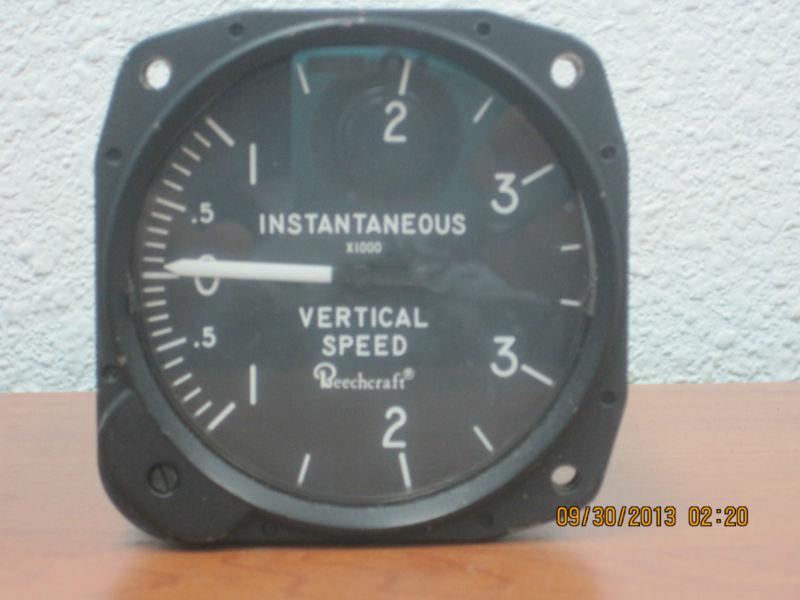 Beechcraft 3000ft instantaneous vertical speed indicator