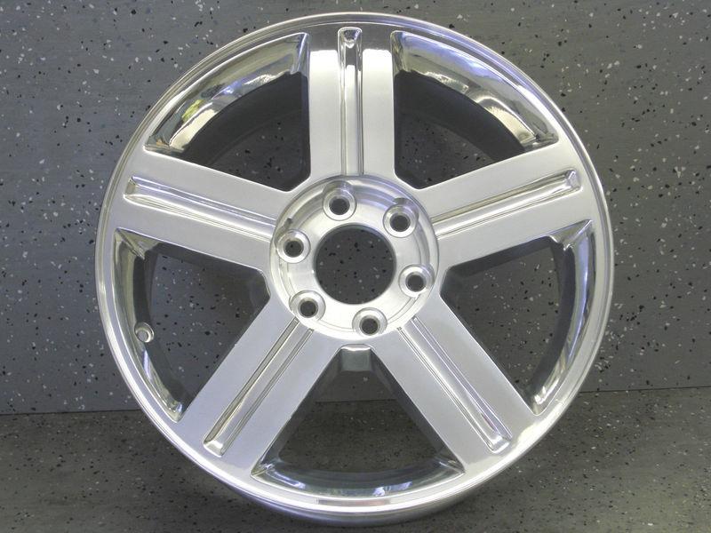 Factory chevrolet trailblazer  18" high polished wheel rim original genuine