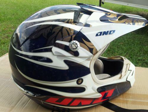 One industries mx helmet