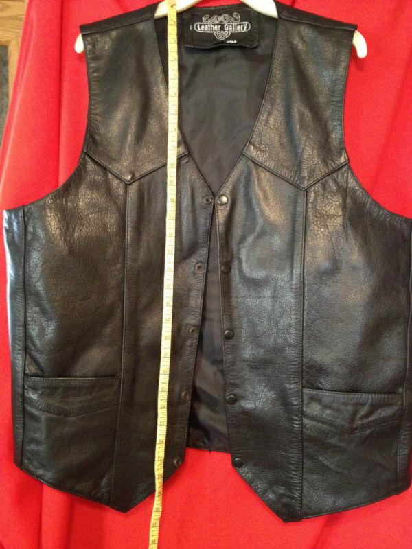 Leather gallery motorcycle vest jacket 46 tall men's 29 in long great for patchs