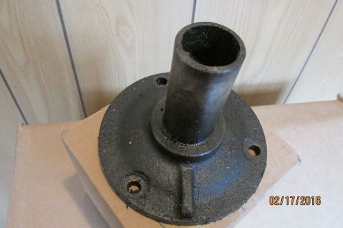 Ford dagenham bearing retainer/support  mustang, falcon 4 speed 6 cyl