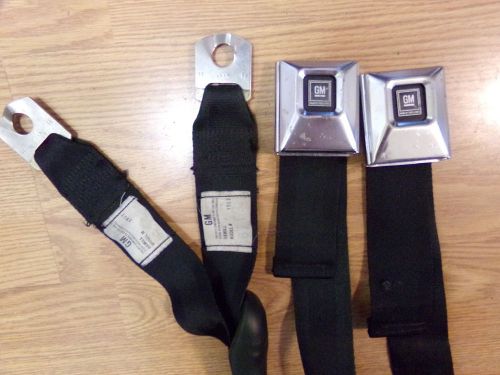 1967-69 camaro deluxe black seat belt buckles and boots pair
