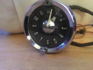 Rare nice working 1951 1952 1953 1954 pontiac  chieftain clock jaeger 6 volts