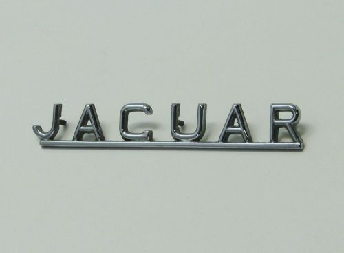 Jaguar trunk emblem xj6 xj12 e-type s-type bd26762 bs1004