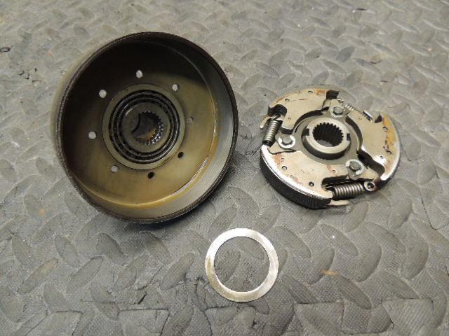 95 94-00 yamaha timberwolf 250 2x4 yfb250 centrifugal clutch housing a